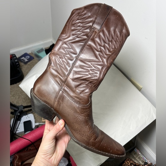Womens sz 8M Matisse Chocolate Leather Point Toe Cowboy Western Pull Up Boots - Picture 7 of 14